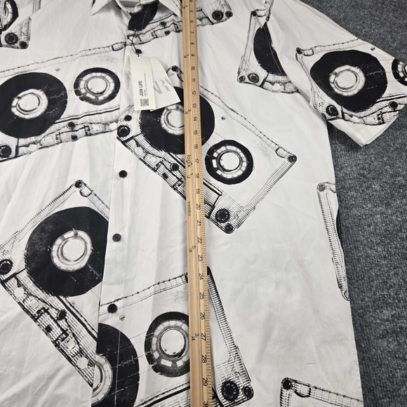 NWT Zara Men's White Shirt with Black Cassette Print Size M - Picture 7 of 11